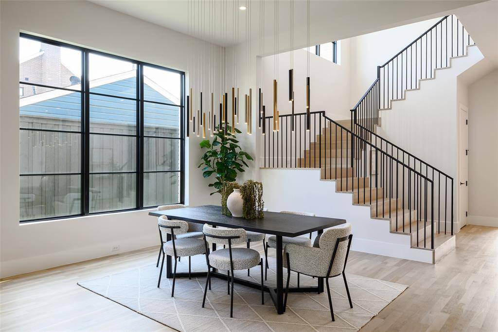 Dallas, TX 75220,4015 Rochelle Drive