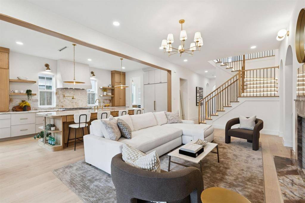 Dallas, TX 75206,2026 Euclid Avenue