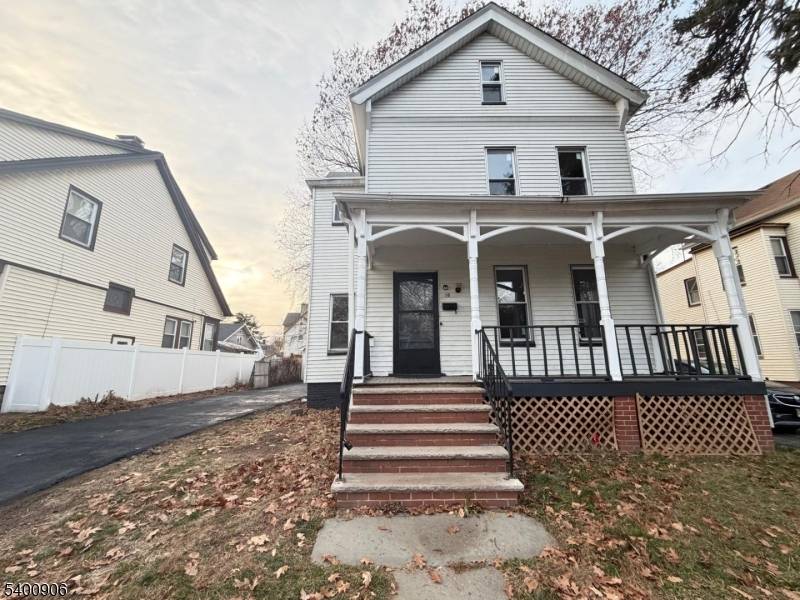 East Orange City, NJ 07017,19 Linwood Pl