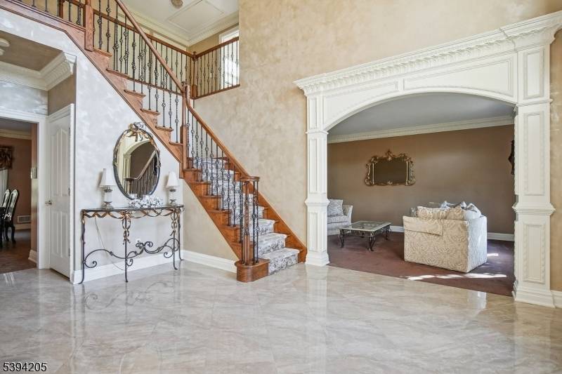 Scotch Plains Twp., NJ 07076,42 Winchester Dr