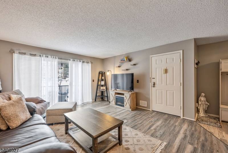 Lincoln Park Boro, NJ 07035,197 Robertson Way