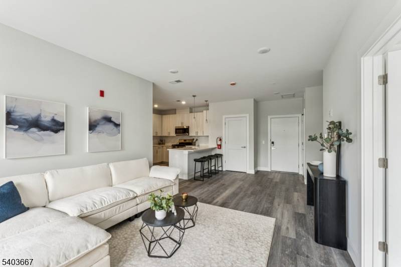 Roselle Park Boro, NJ 07204,140 W Webster Ave #228