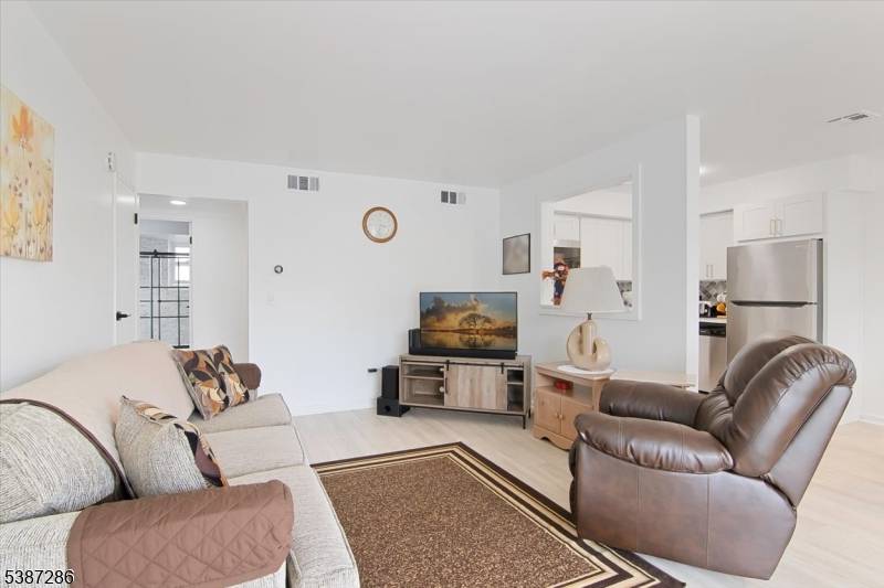 Clifton City, NJ 07011,1004 Unicorn Way #2