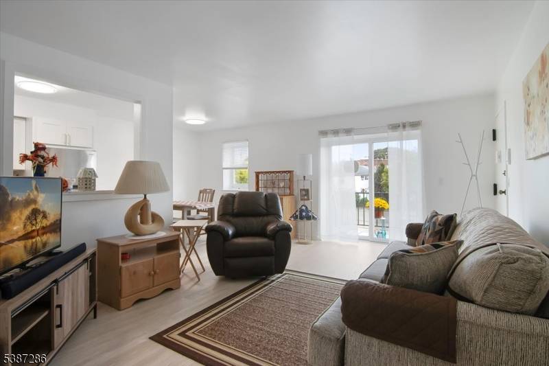 Clifton City, NJ 07011,1004 Unicorn Way #2