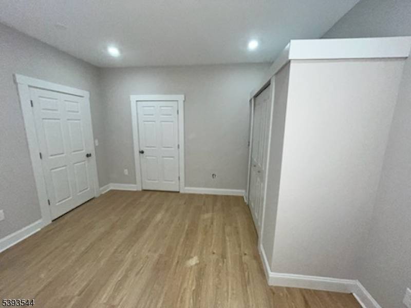 East Orange City, NJ 07018,60 Cambridge St