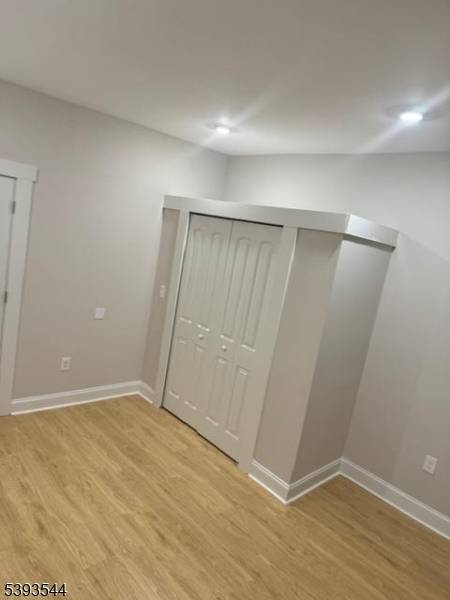 East Orange City, NJ 07018,60 Cambridge St