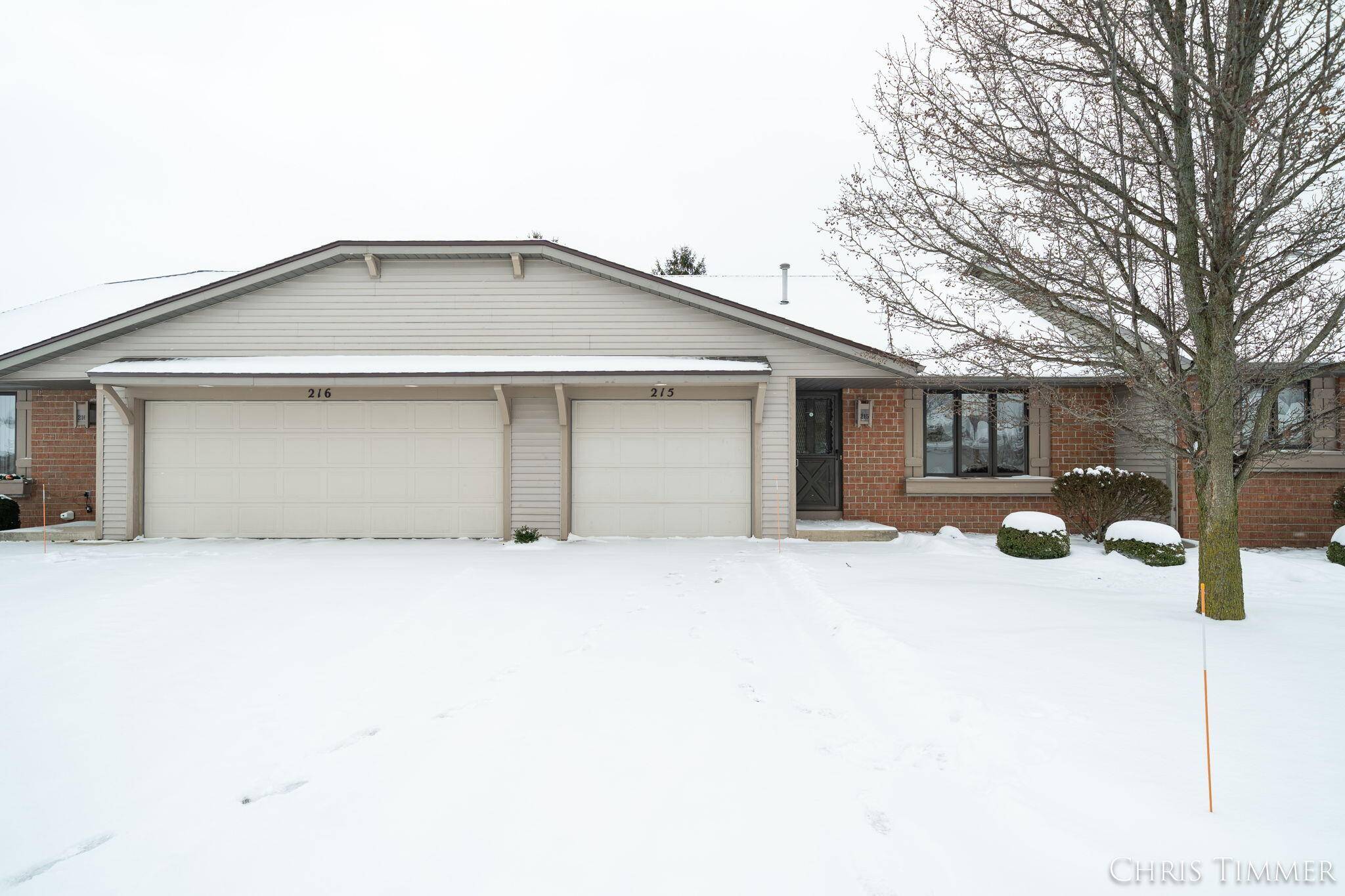 Zeeland, MI 49464,215 Parkside DR