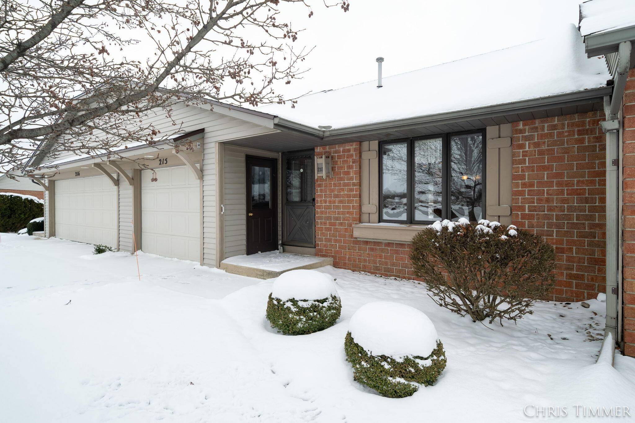 Zeeland, MI 49464,215 Parkside DR