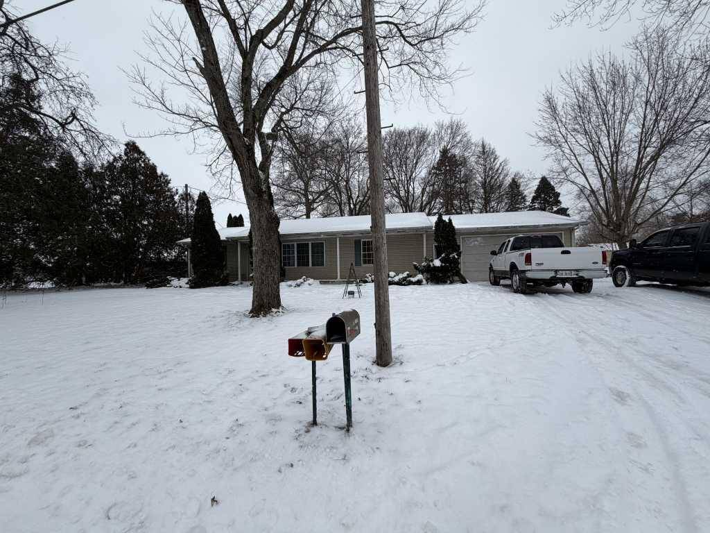 Niles, MI 49120,426 Meade RD