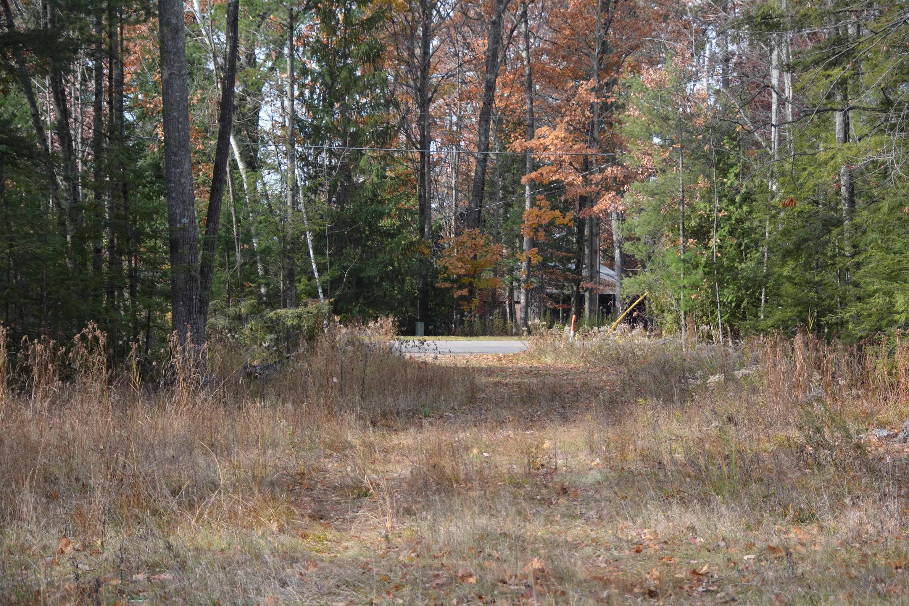 Traverse City, MI 49686,2905 Neahtawanta RD