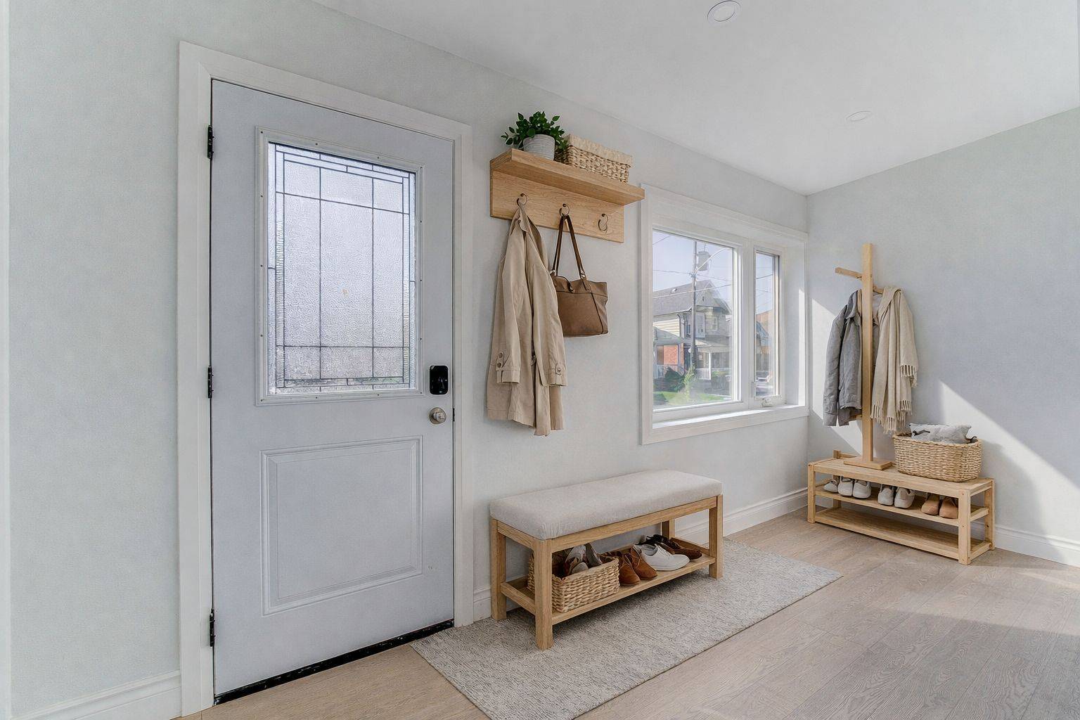 Toronto C03, ON M6C 3Y9,259 Robina AVE