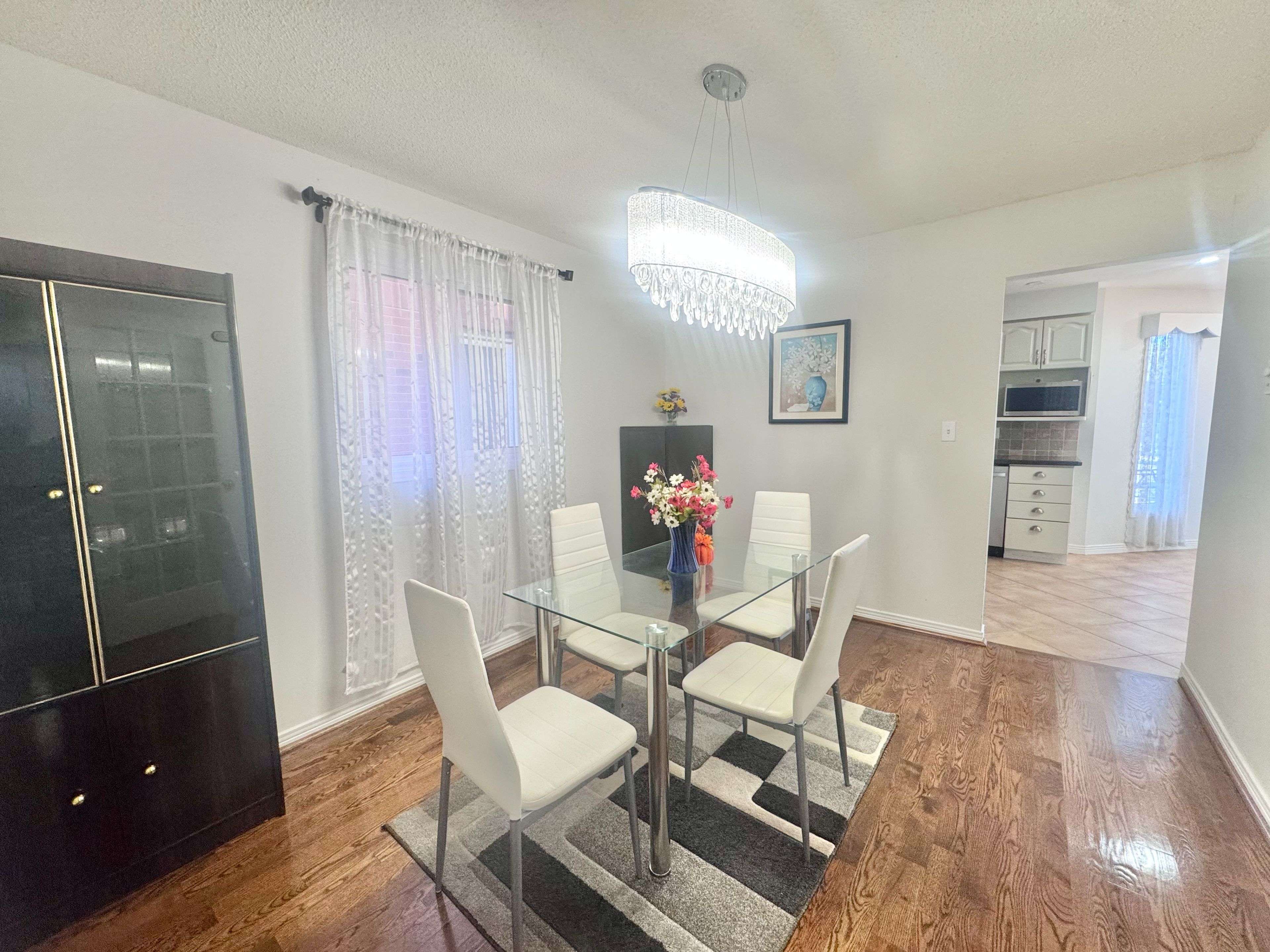 Clarington, ON L1E 2X3,2 Fieldcrest AVE