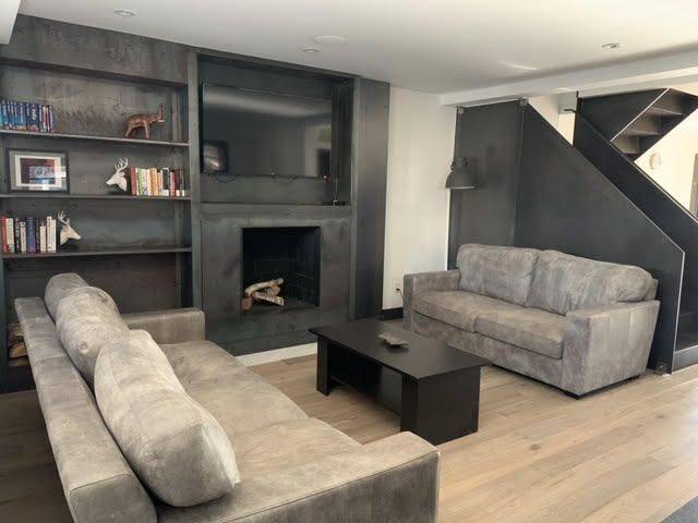 Toronto E02, ON M4E 2T2,108 Wineva AVE #Main