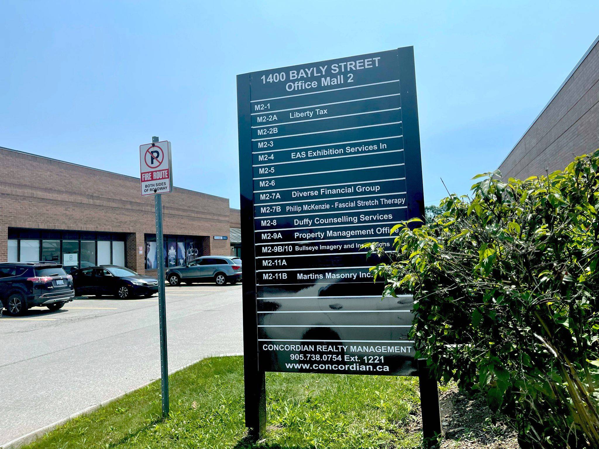 Pickering, ON L1W 3R2,1400 Bayly ST #OM2#9B & 10