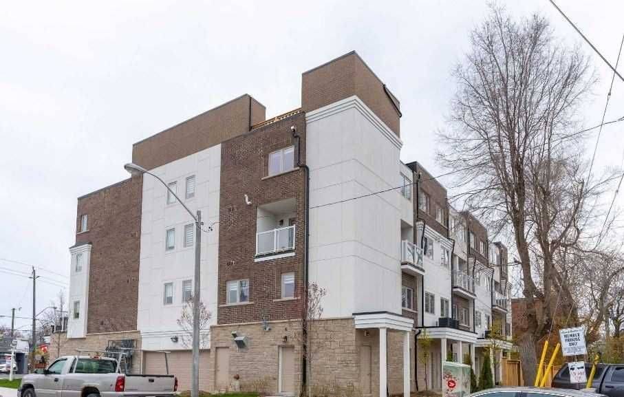 Toronto E06, ON M1N 1N7,6 Kalmar AVE #6