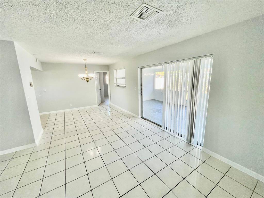 Sunrise, FL 33313,2240 NW 60th Ter