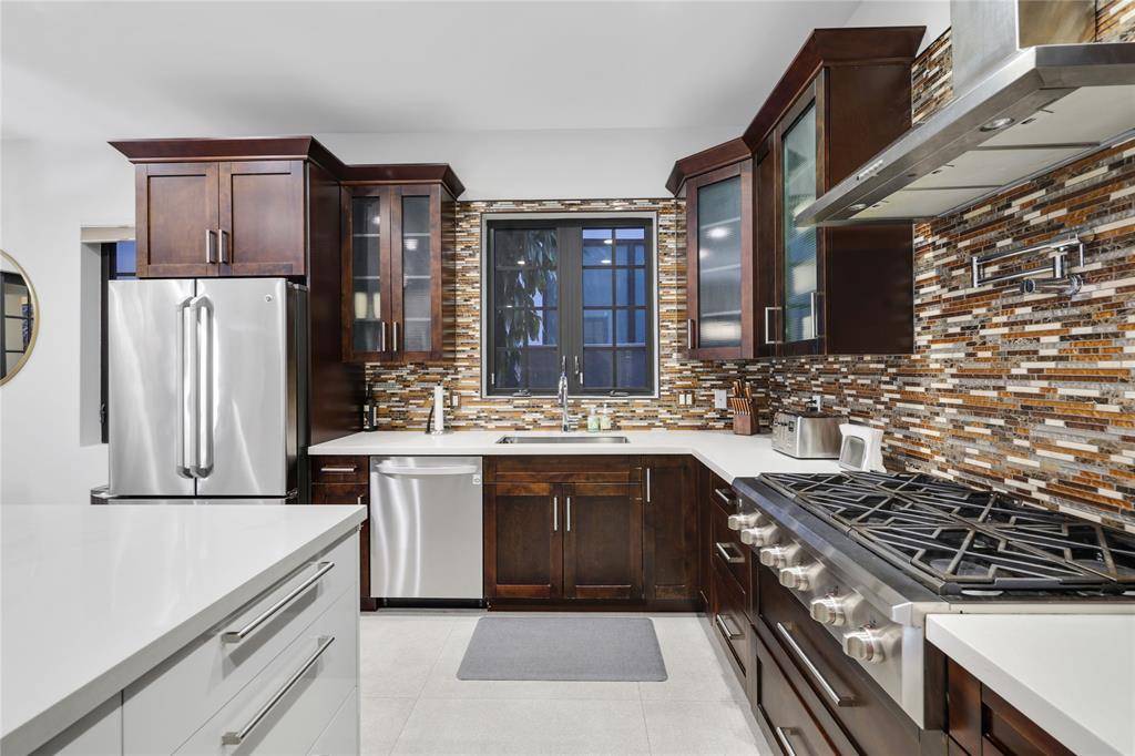 Fort Lauderdale, FL 33301,1404 SE 2nd Ct