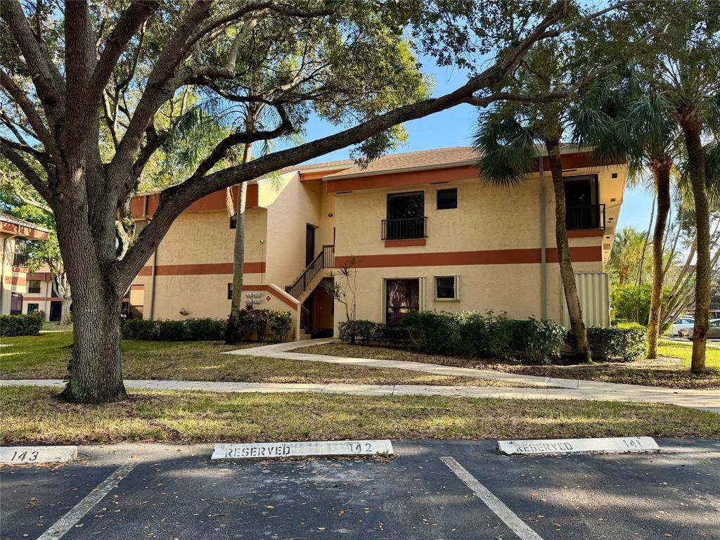 Coconut Creek, FL 33066,4174 Carambola Cir #4174