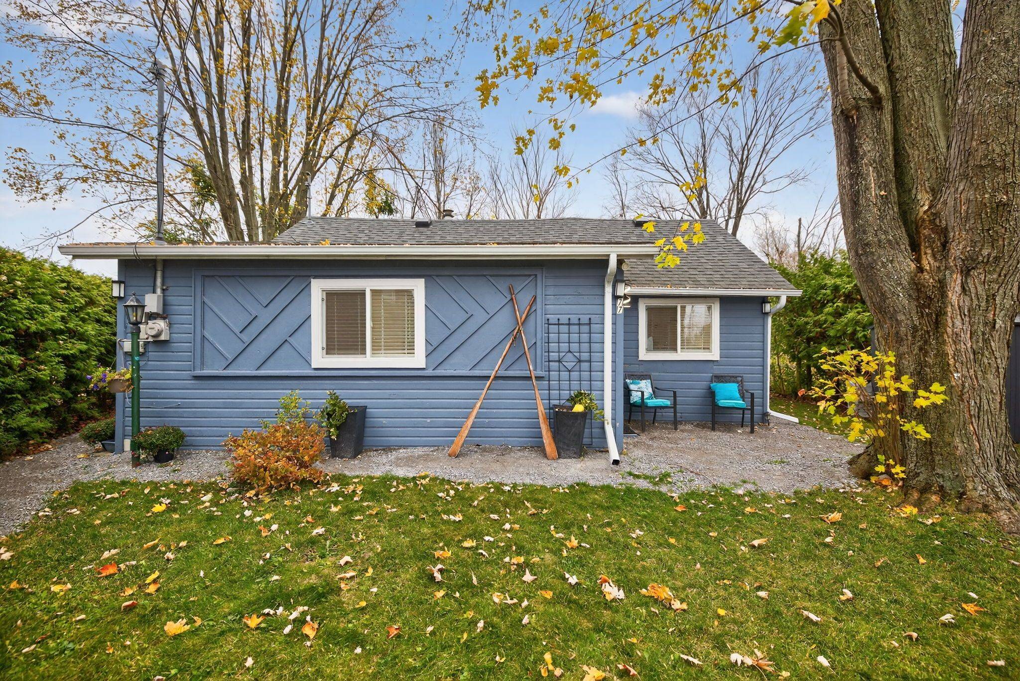 Georgina, ON L0E 1N0,77 Blue Heron DR