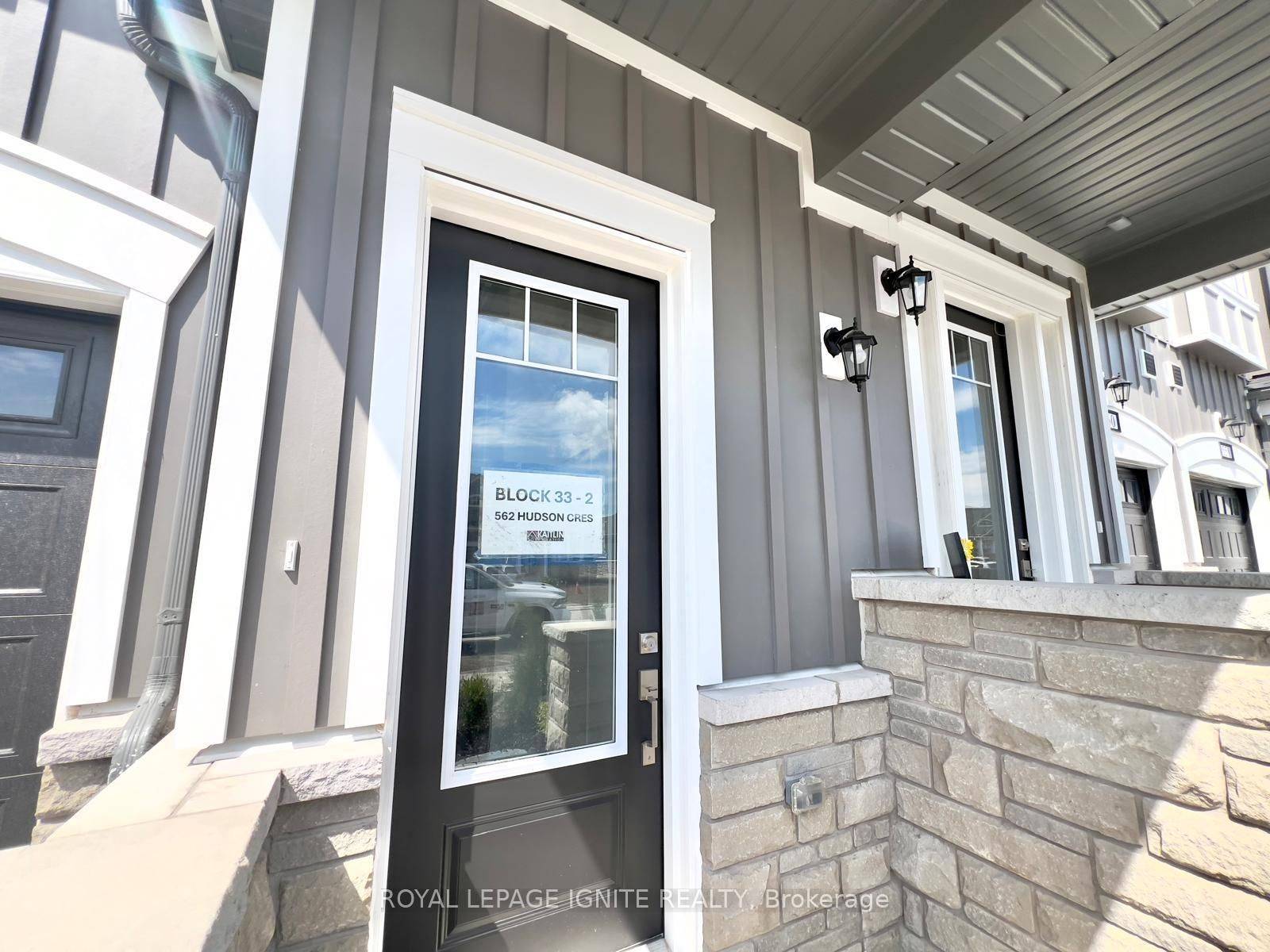 Midland, ON L4R 0J1,562 Hudson CRES