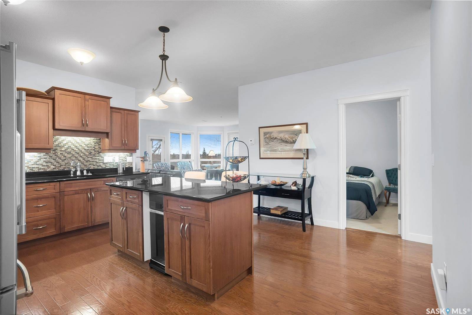 Saskatoon, SK S7T 0B3,401 cartwright STREET #204