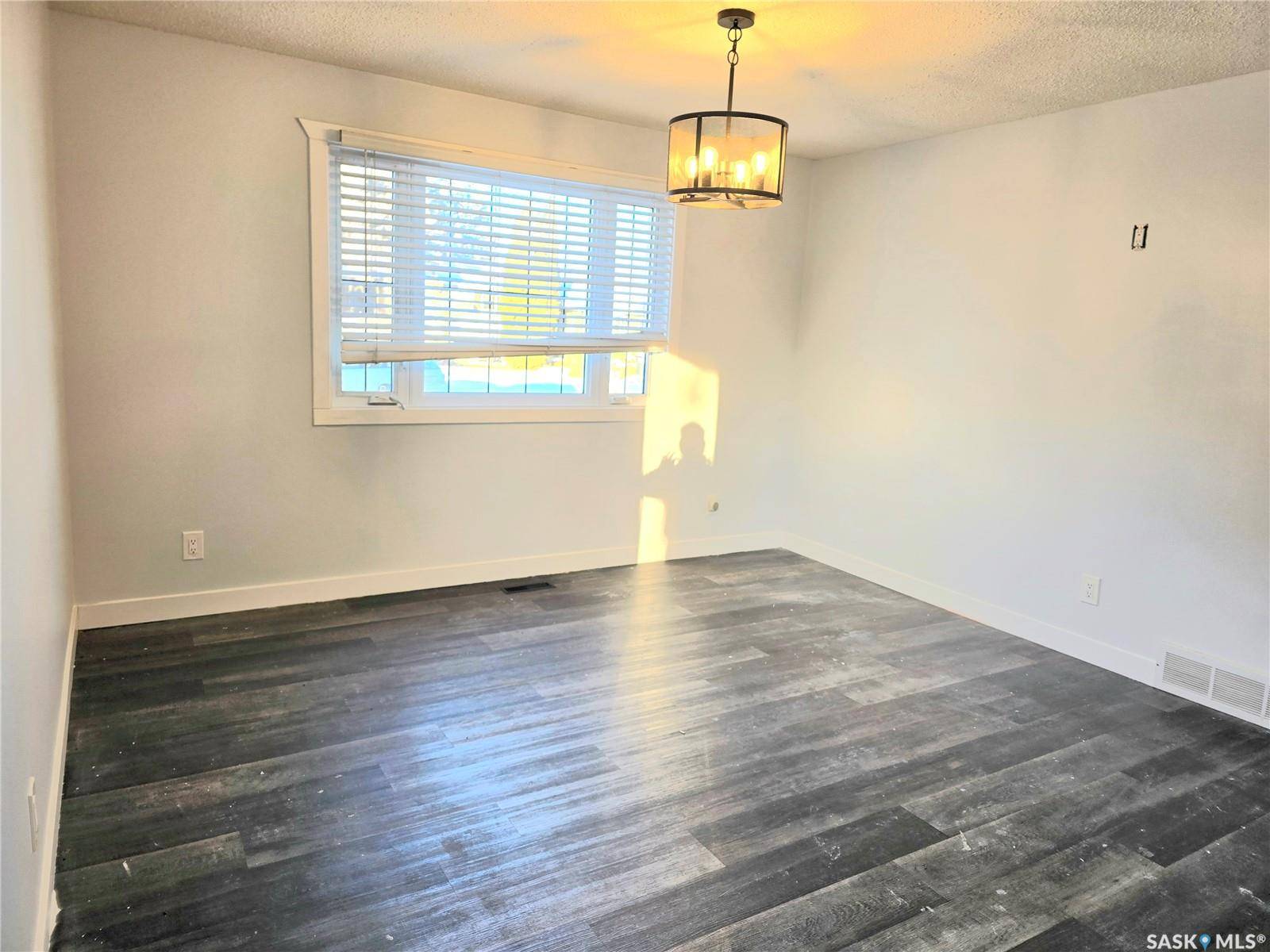 Saskatoon, SK S7H 4J6,210 Western CRESCENT