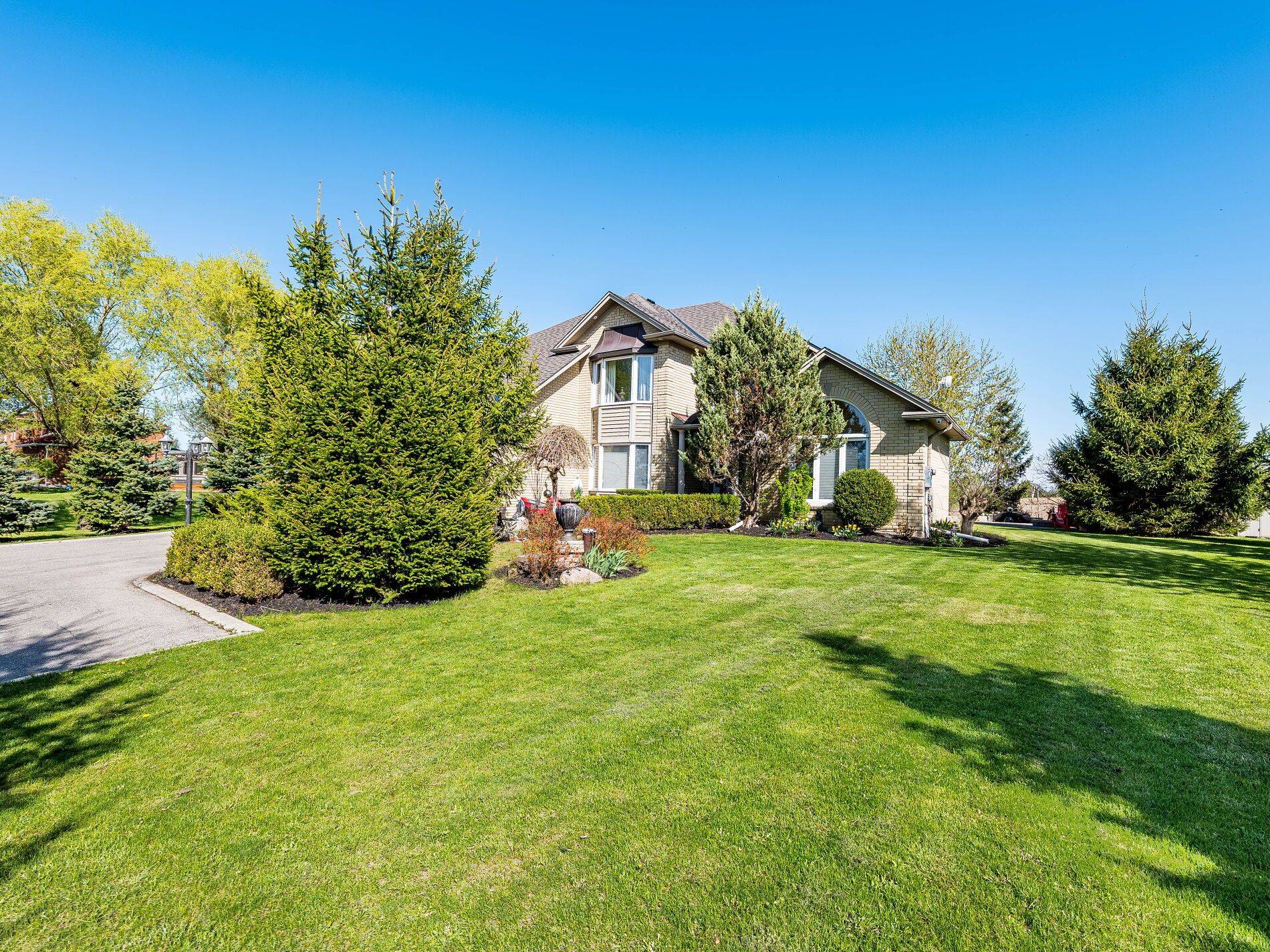 Halton Hills, ON L7G 4S5,13250 Tenth Side Road