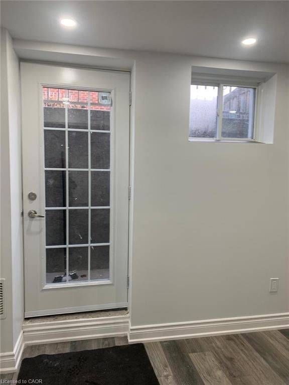 Milton, ON L9T 8G2,1005 Farmstead DR #BASEMENT