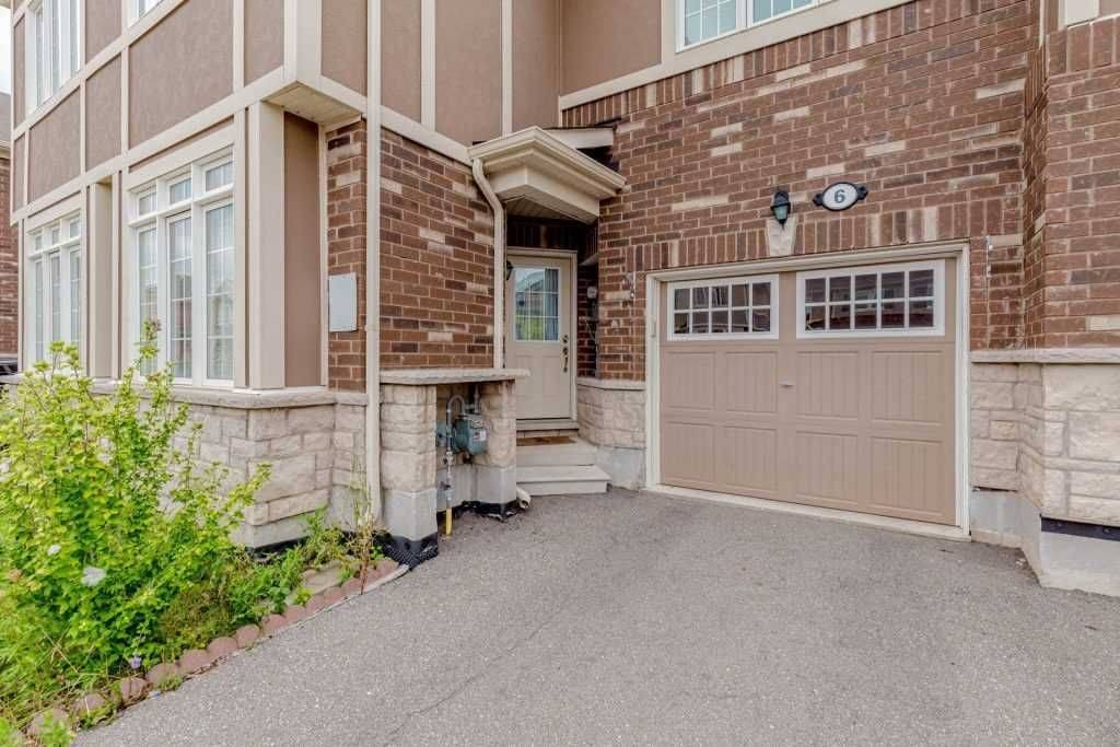 Milton, ON L9T 8T1,6 Dredge CT N