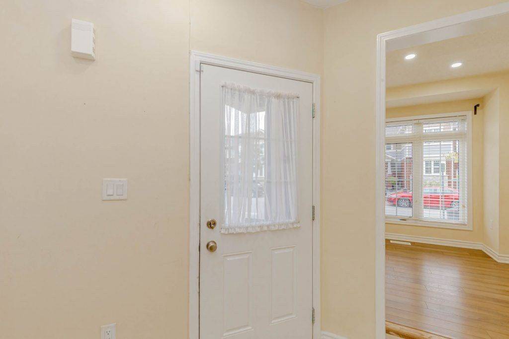 Milton, ON L9T 8T1,6 Dredge CT N