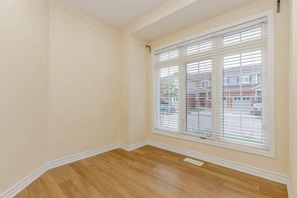 Milton, ON L9T 8T1,6 Dredge CT N