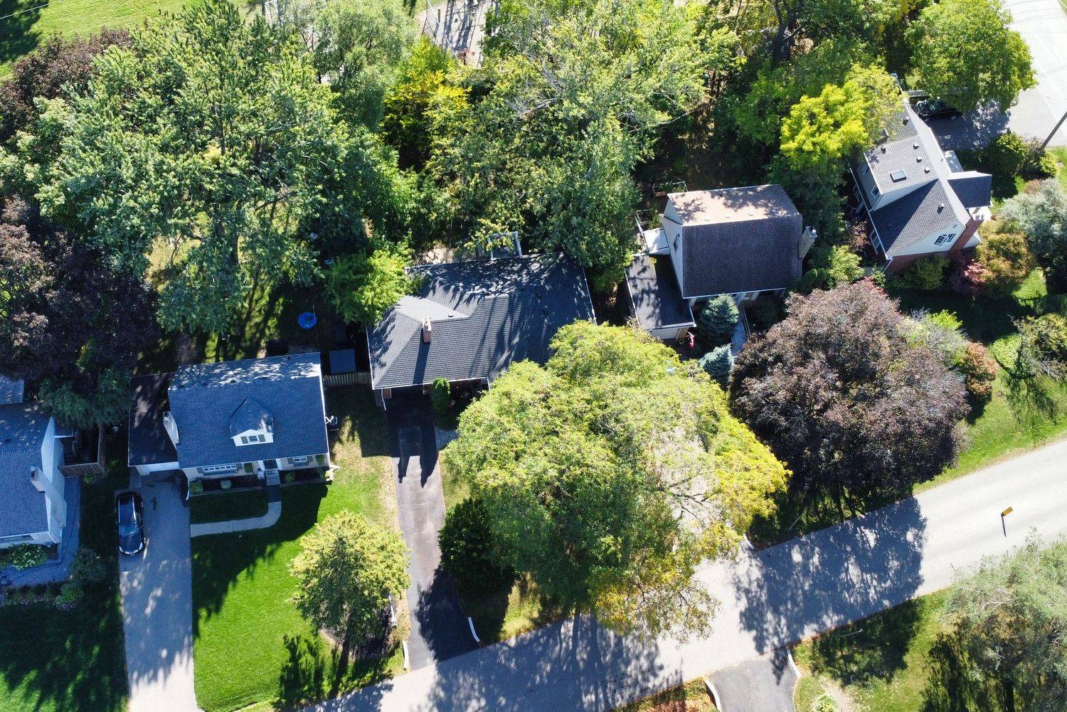 Mississauga, ON L4Y 1J2,992 Baldwin RD