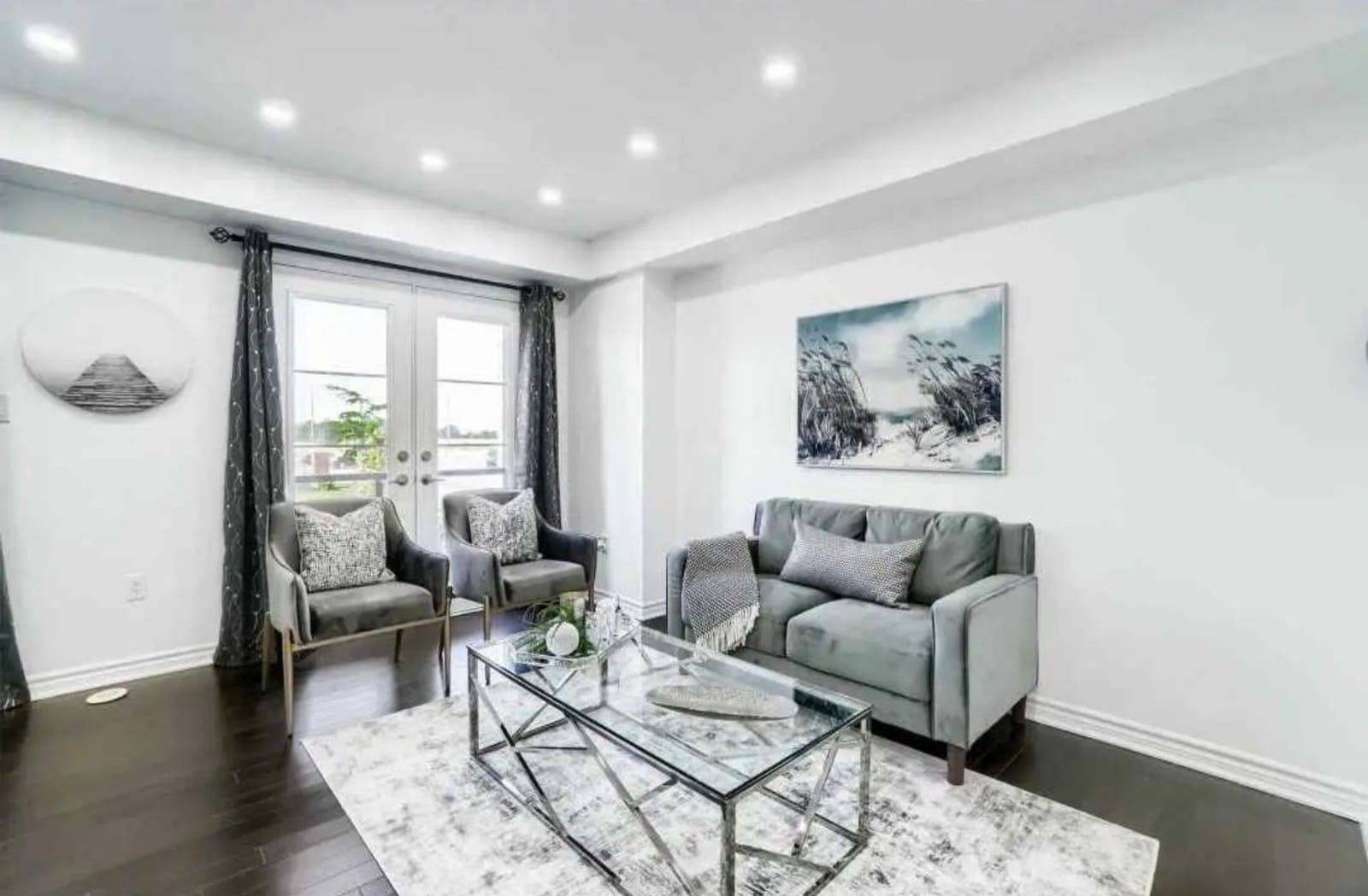 Brampton, ON L7A 4S6,200 Veterans DR #106