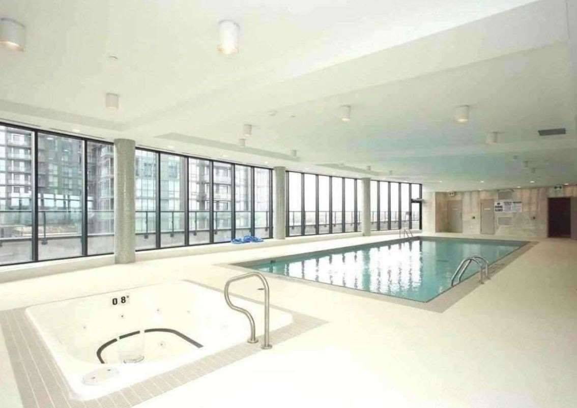 Mississauga, ON L5R 1B2,35 Watergarden DR #2018