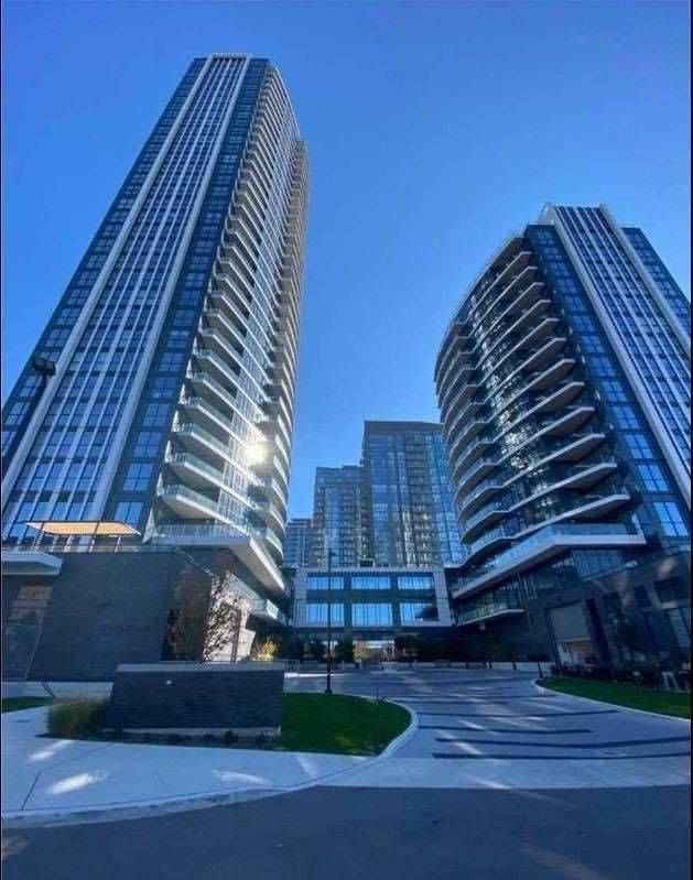 Mississauga, ON L5R 1B2,35 Watergarden DR #2018