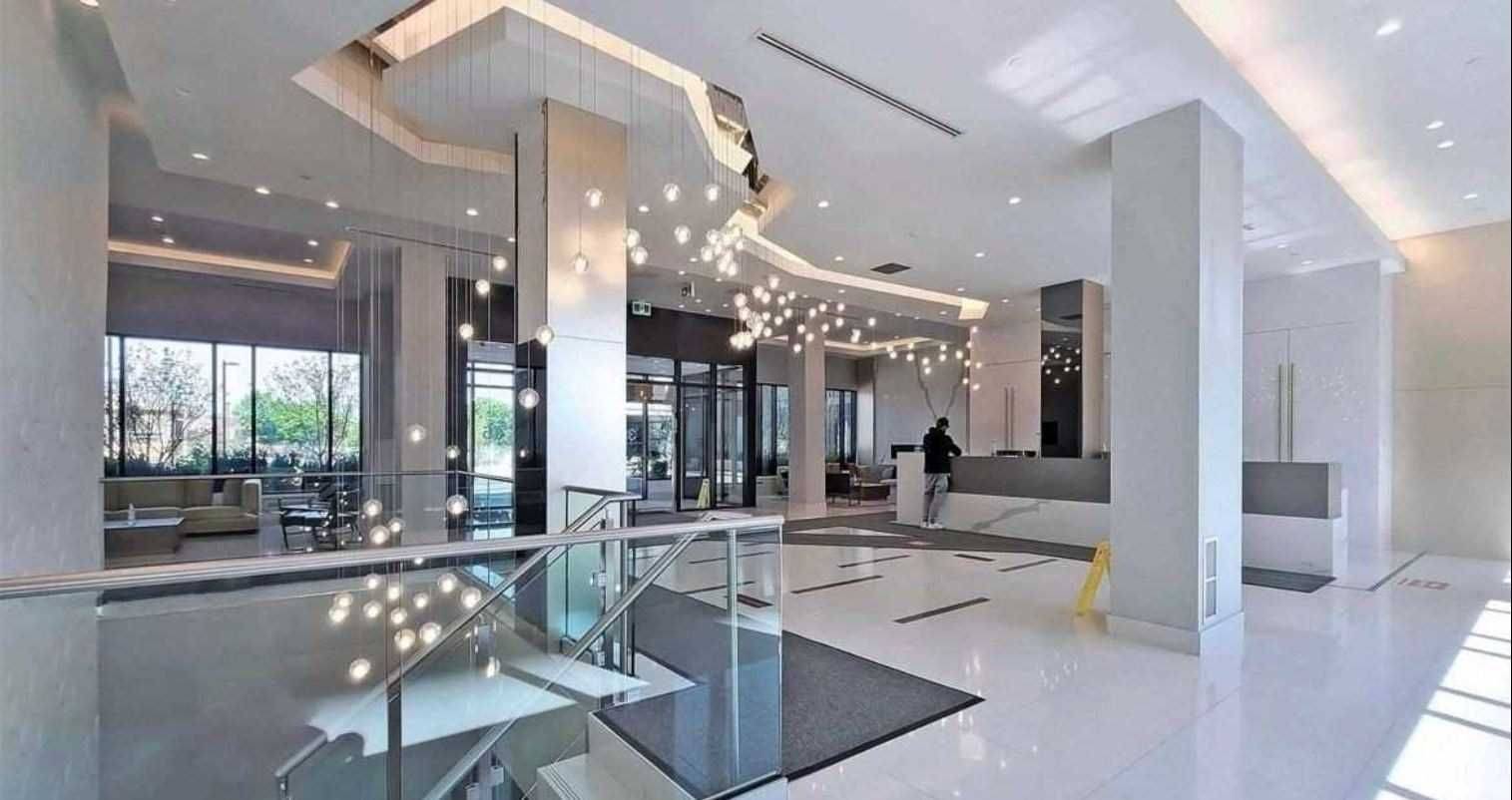 Mississauga, ON L5R 1B2,35 Watergarden DR #2018