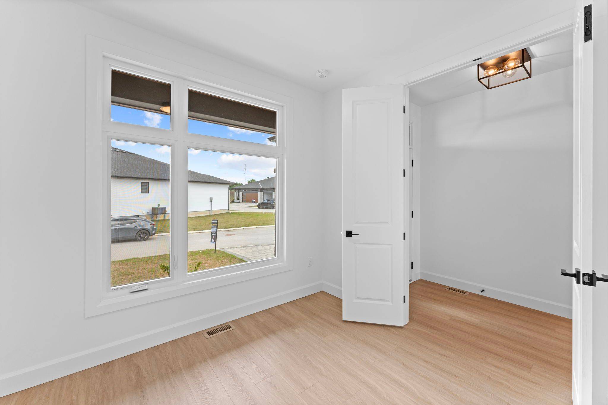 Lambton Shores, ON N0M 1T0,110 Coastal CRES #1