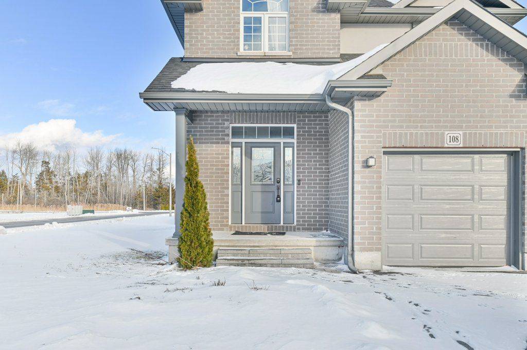 Quinte West, ON K8R 0A1,108 Ledgerock CT