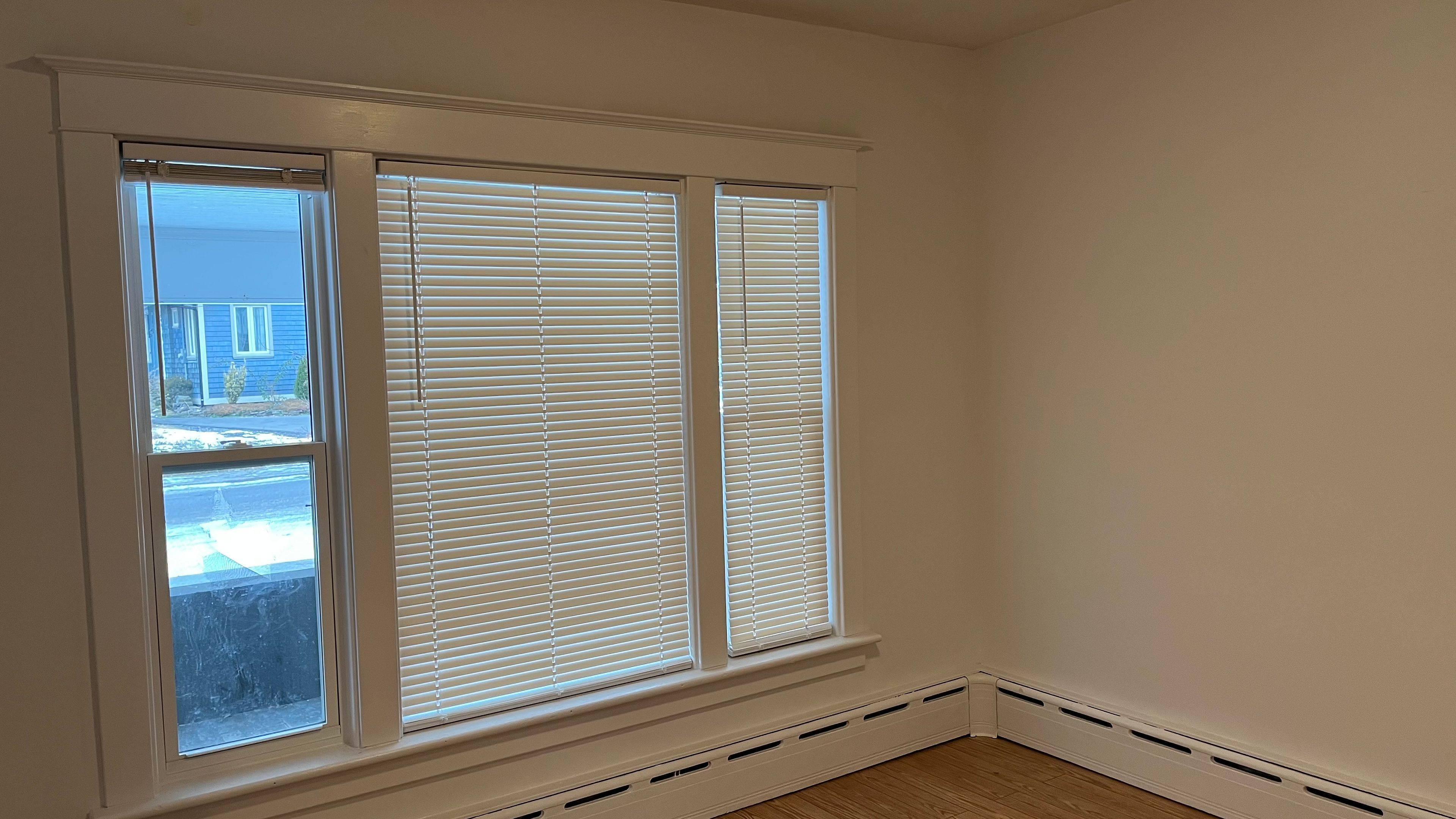 Niagara Falls, ON L2G 2E3,5928 Delaware ST