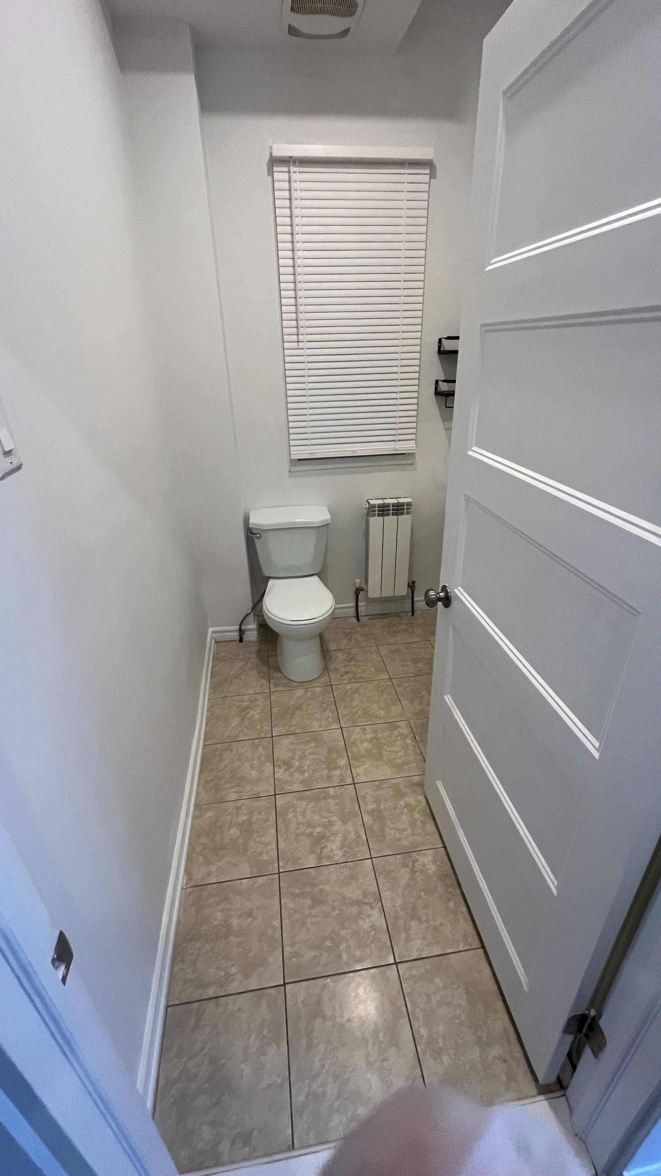 Niagara Falls, ON L2G 2E3,5928 Delaware ST