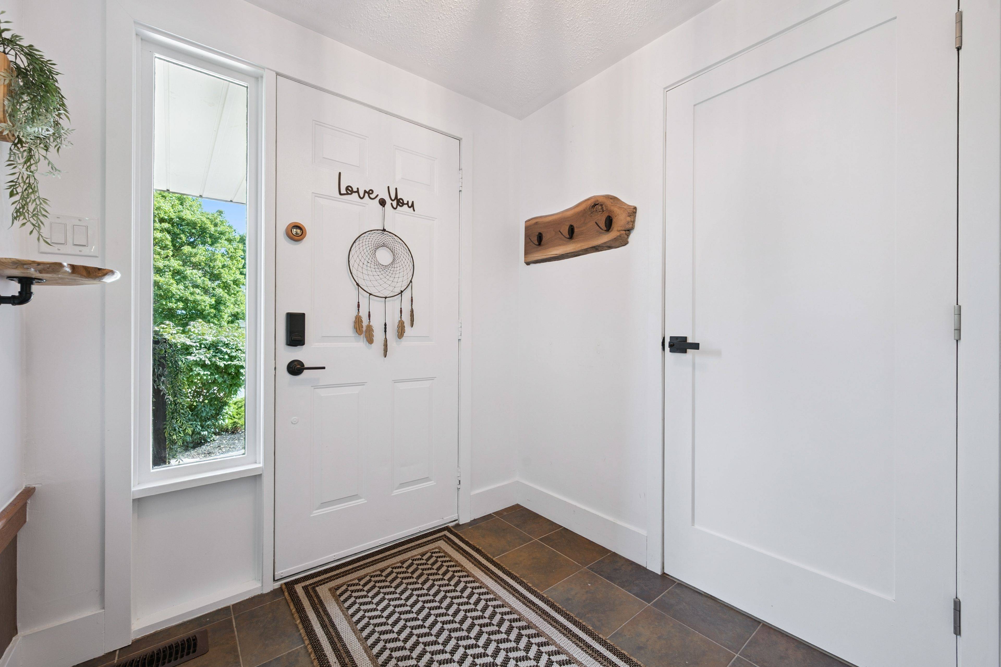 Guelph, ON N1K 1L1,53 Rochelle DR