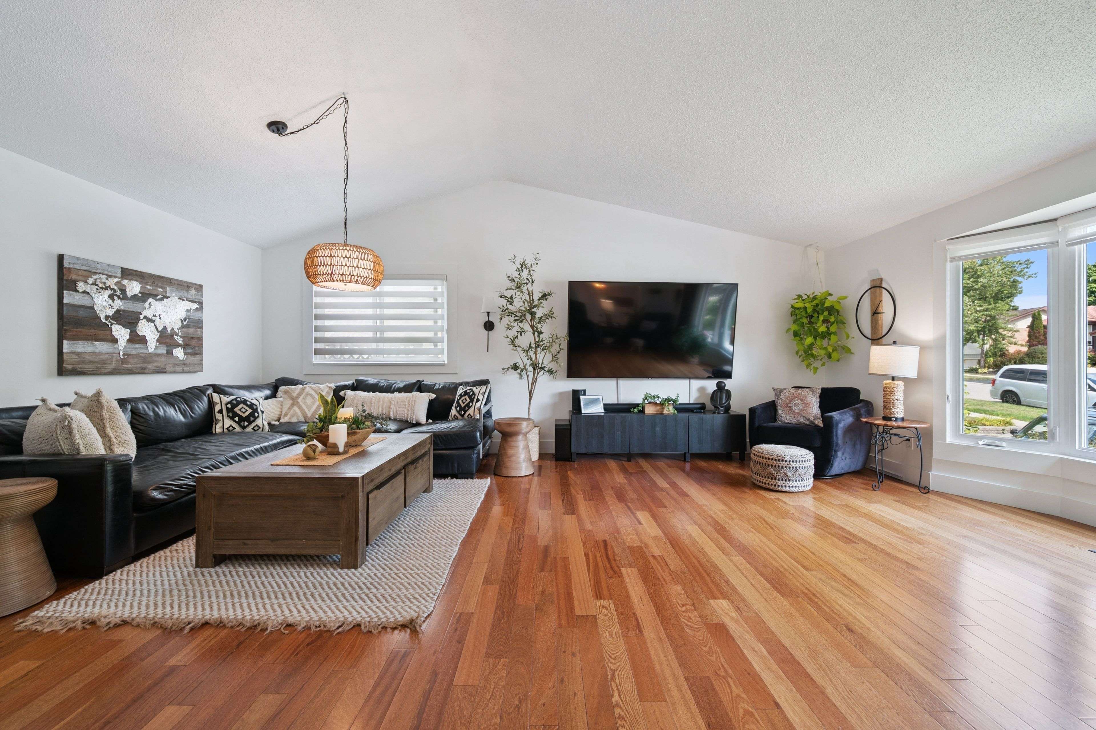 Guelph, ON N1K 1L1,53 Rochelle DR