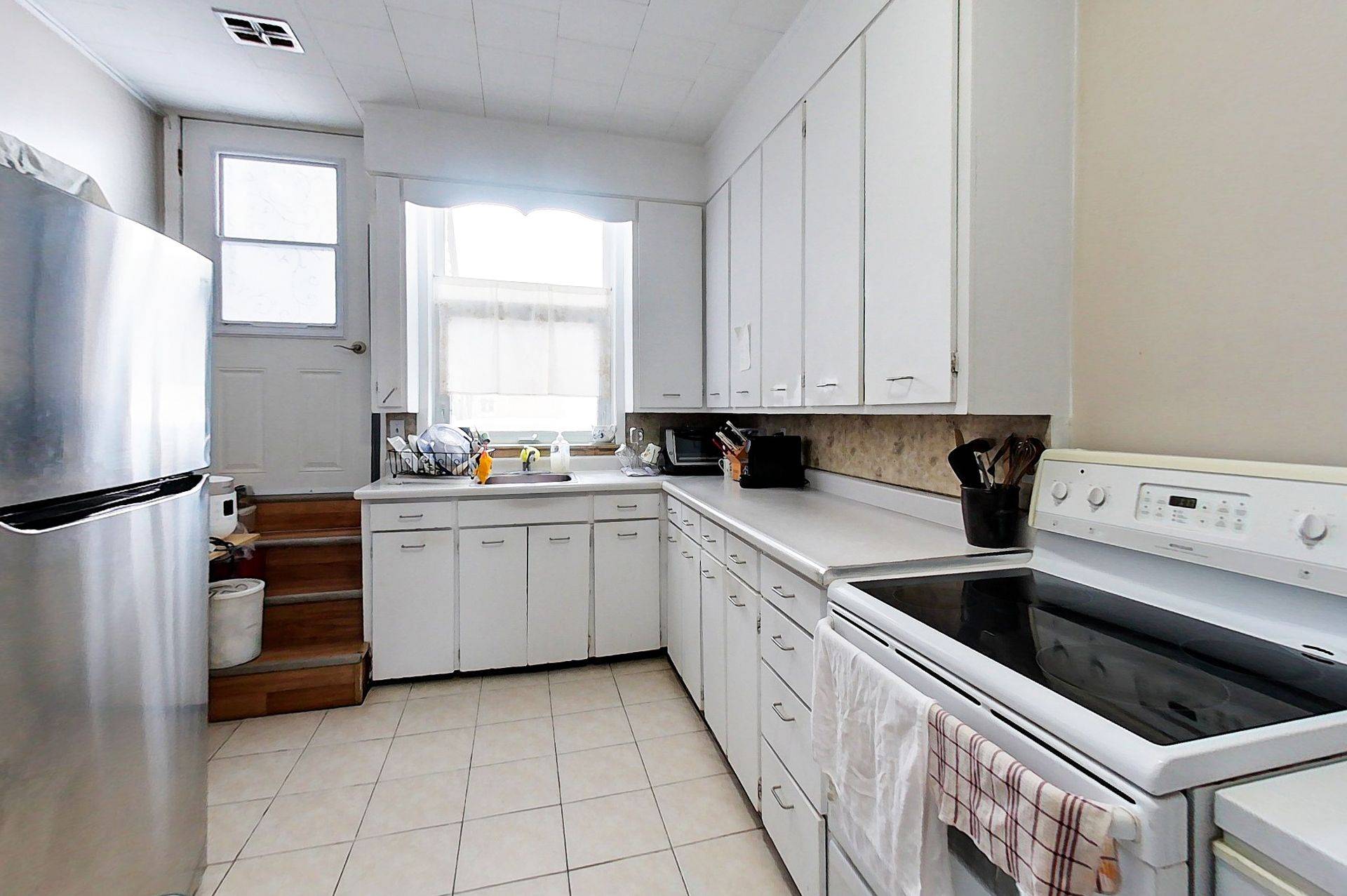 Meaford, ON N4L 1R2,50 Sykes ST N