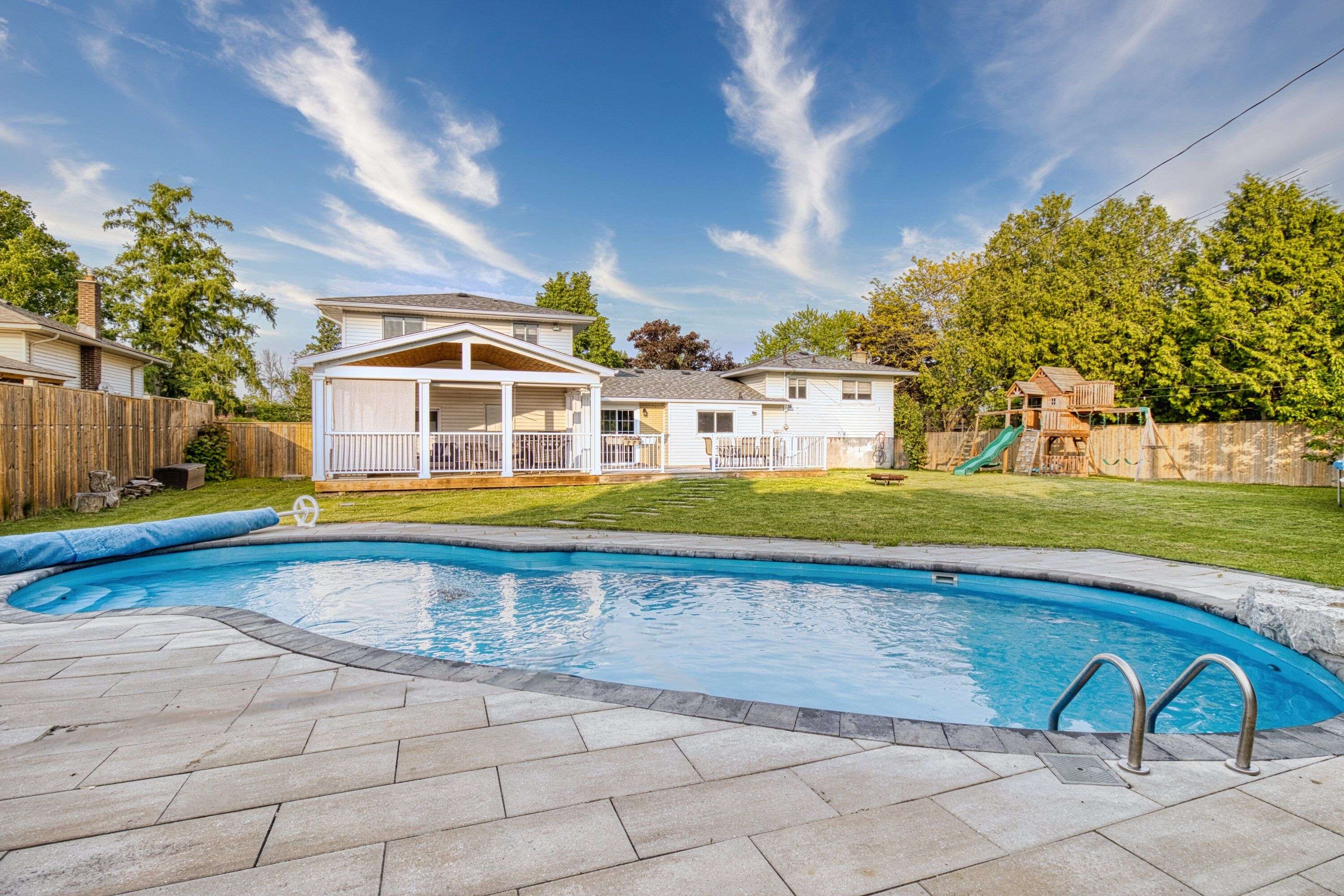 Quinte West, ON K8V 5P8,87 Jeffrey DR