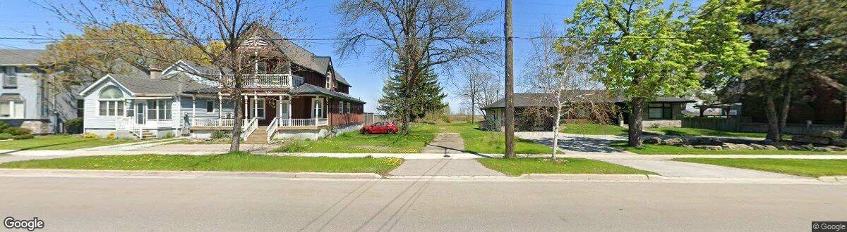 Hamilton, ON L8H 6Z5,867 Beach BLVD