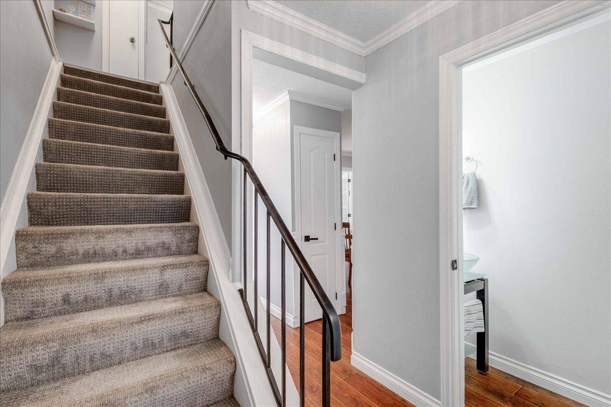 London South, ON N6E 2H7,1330 JALNA BLVD #120