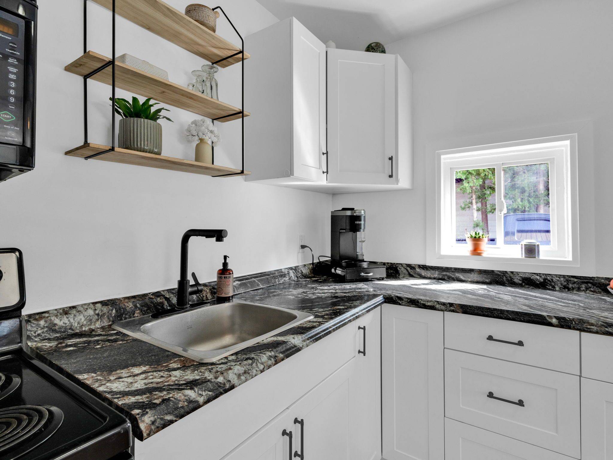 Brighton, ON K0K 1H0,109 Prince Edward ST