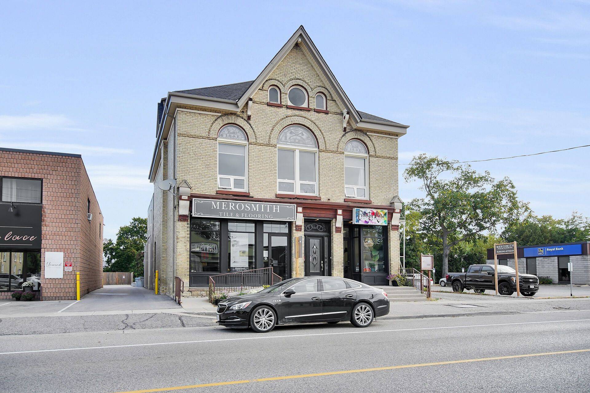 Strathroy-caradoc, ON N0L 1W0,22470-22474 Adelaide RD #Main Floor