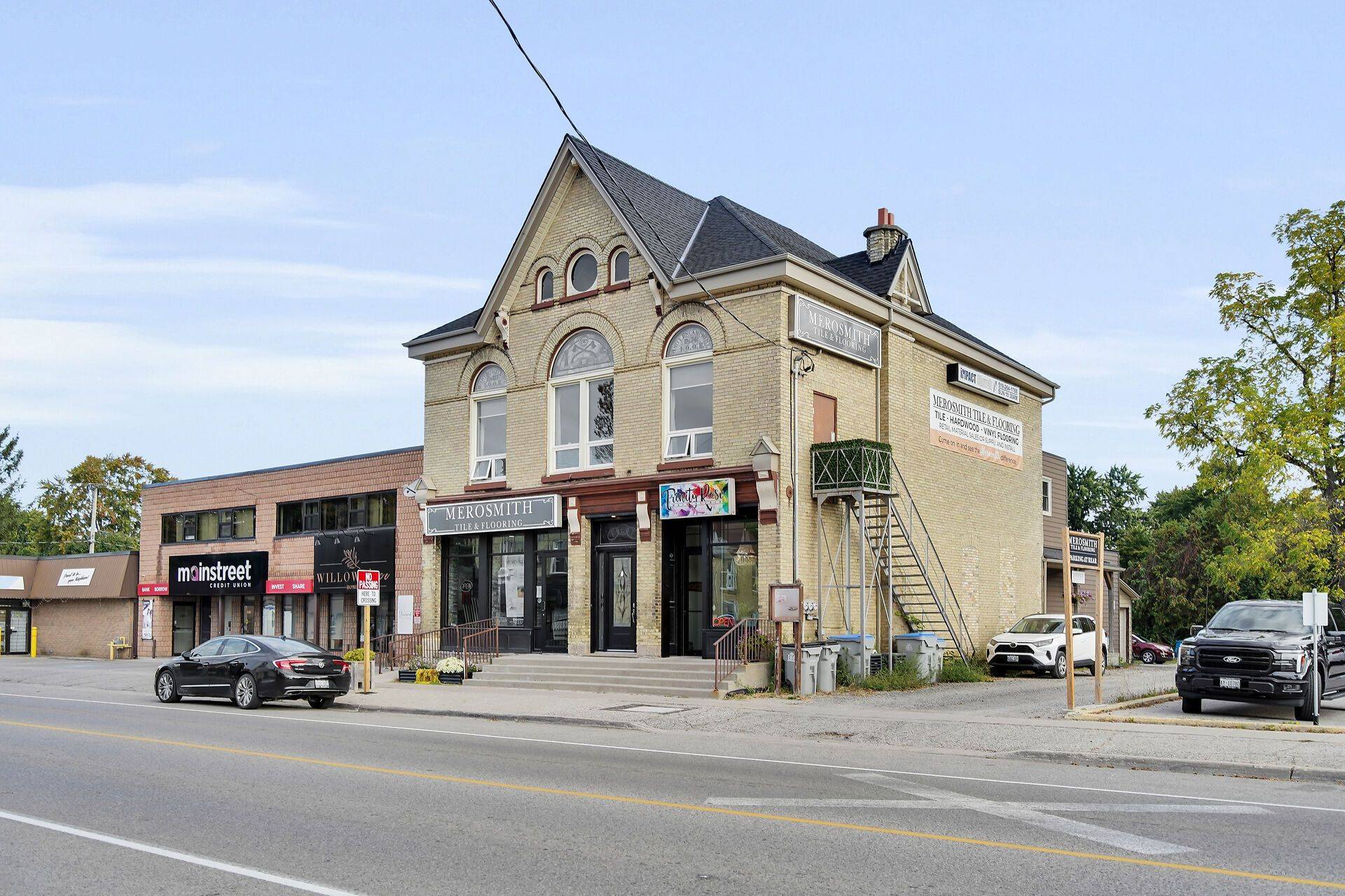 Strathroy-caradoc, ON N0L 1W0,22470-22474 Adelaide RD #Main Floor