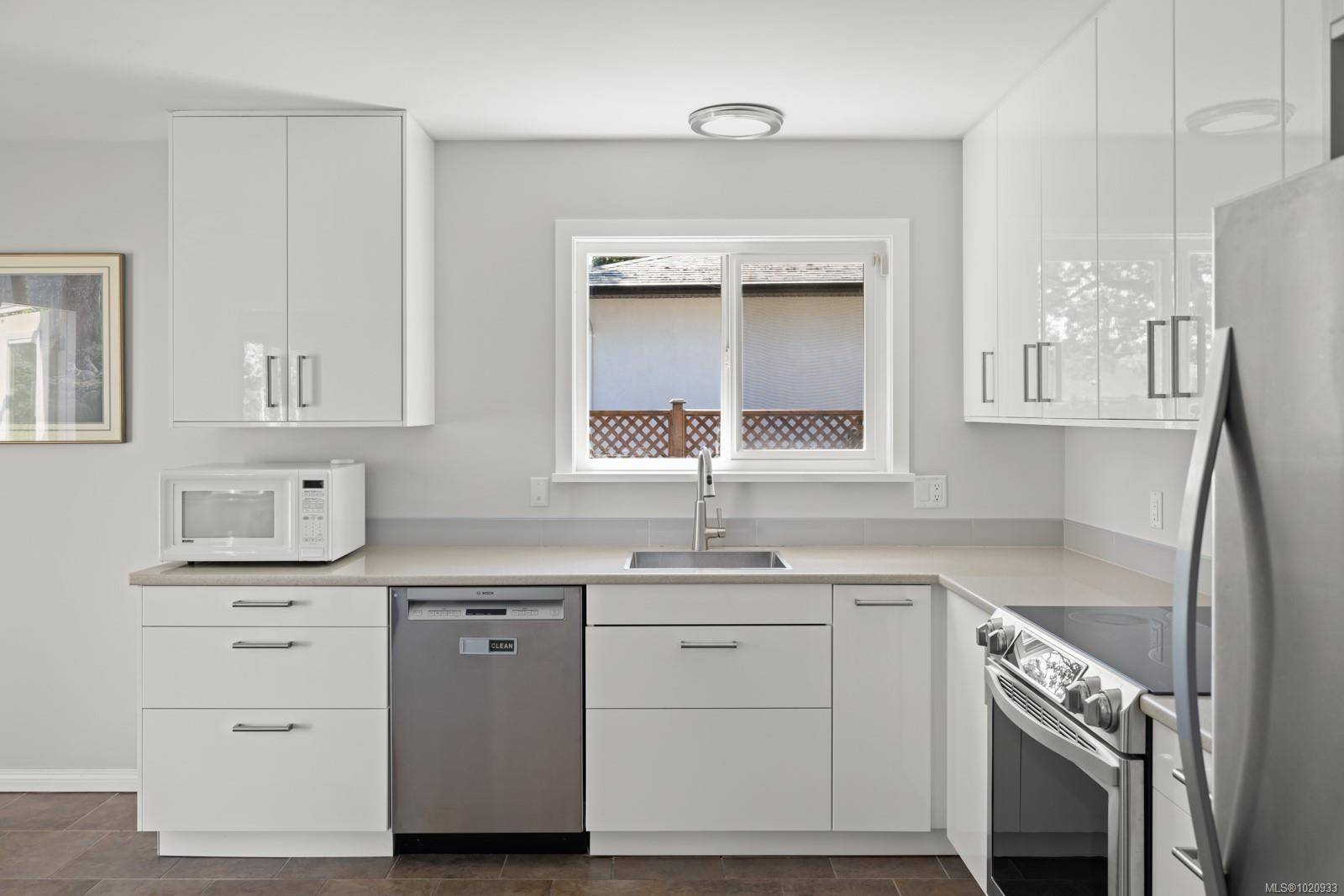 Langford, BC V9B 5L5,2889 Maurice Lane